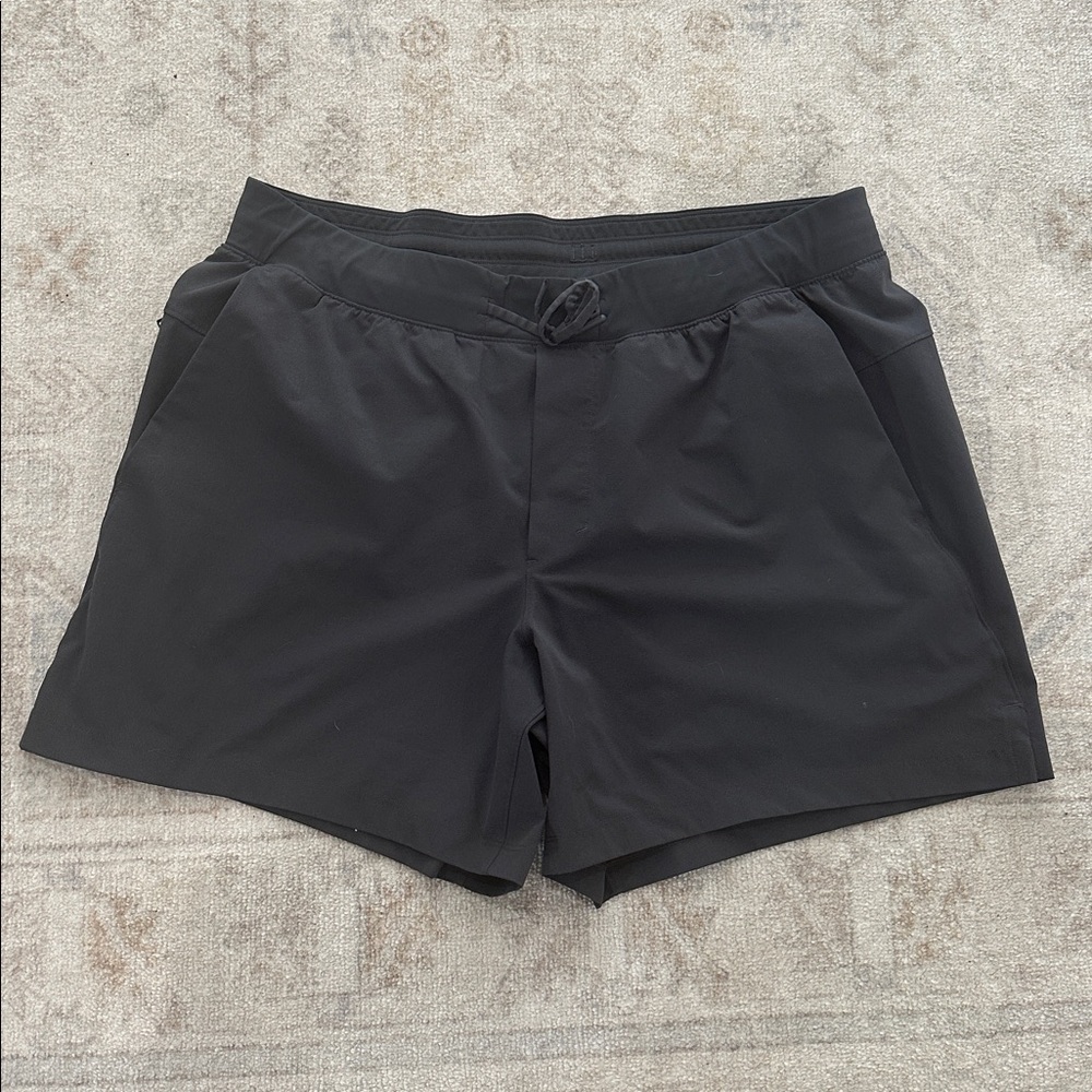 MENS Lululemon Gray Zeroed In Linerless Short 5" XL
